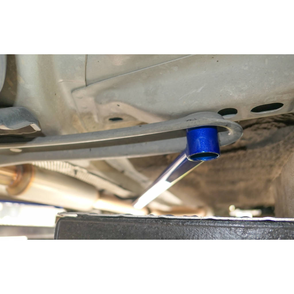 HARDRACE Q0400 BODY REINFORCED BAR FORD KUGA 12- Photo-1