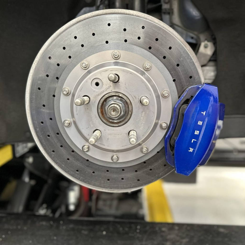 UNPLUGGED PERFORMANCE UP-MSMX2-133-2.1 Rear Brake Rotor Kit, Large Sweep, Carbon Ceramic + Racing Pad Kit for TESLA Model S 2021 Photo-2
