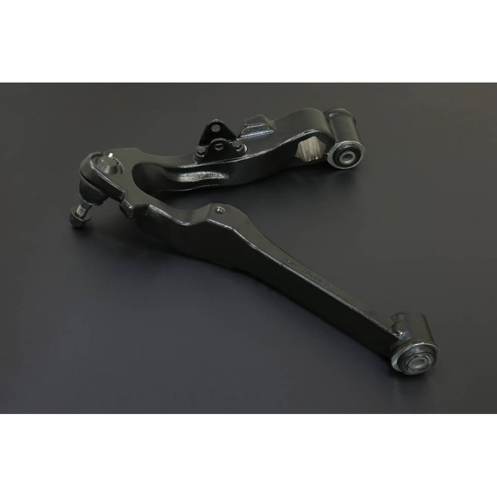 HARDRACE Q0928 Front Lower Arm - OE Replacement (Harden Rubber) - 2PCS / SET for CHEVROLET SILVERADO / GMC SIERRA 1500HD '99-07 / 2500HD / 3500HD '99-10 Photo-0