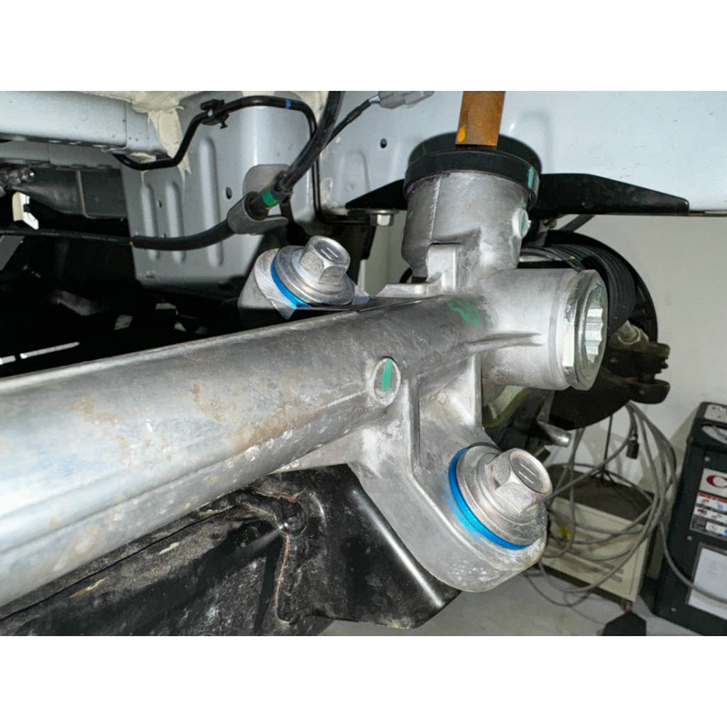 HARDRACE Q1306 Steering rack bushing - solid aluminum (oe replacement) - 3pcs/set for TOYOTA Townace 2008+ Photo-6