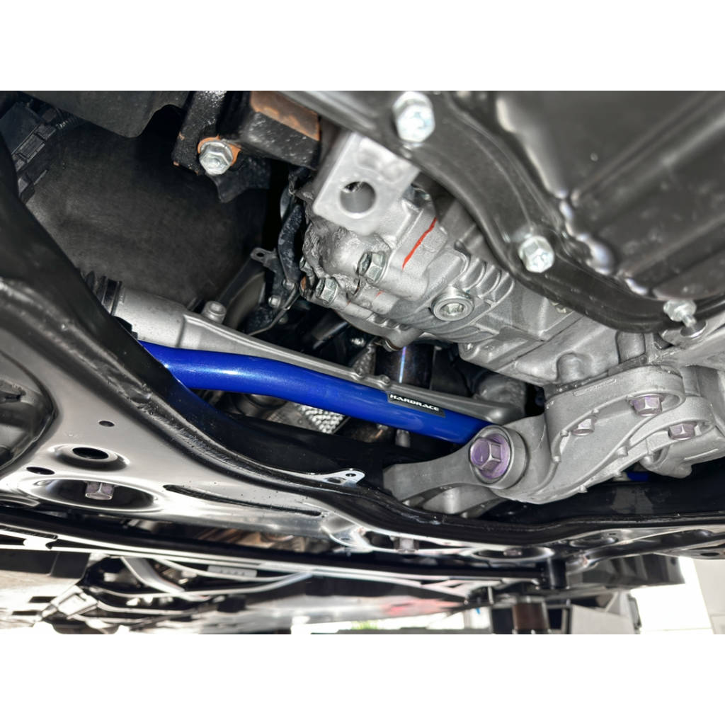HARDRACE Q1291 Front sway bar, 28mm - 3 Pcs/Set for TOYOTA GR Corolla 2022+ Photo-1