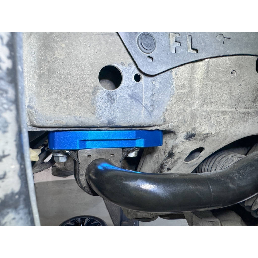 HARDRACE Q1380 Front Sway Bar Relocation Kit for TOYOTA FJ Cruiser 2010-2017 Photo-9
