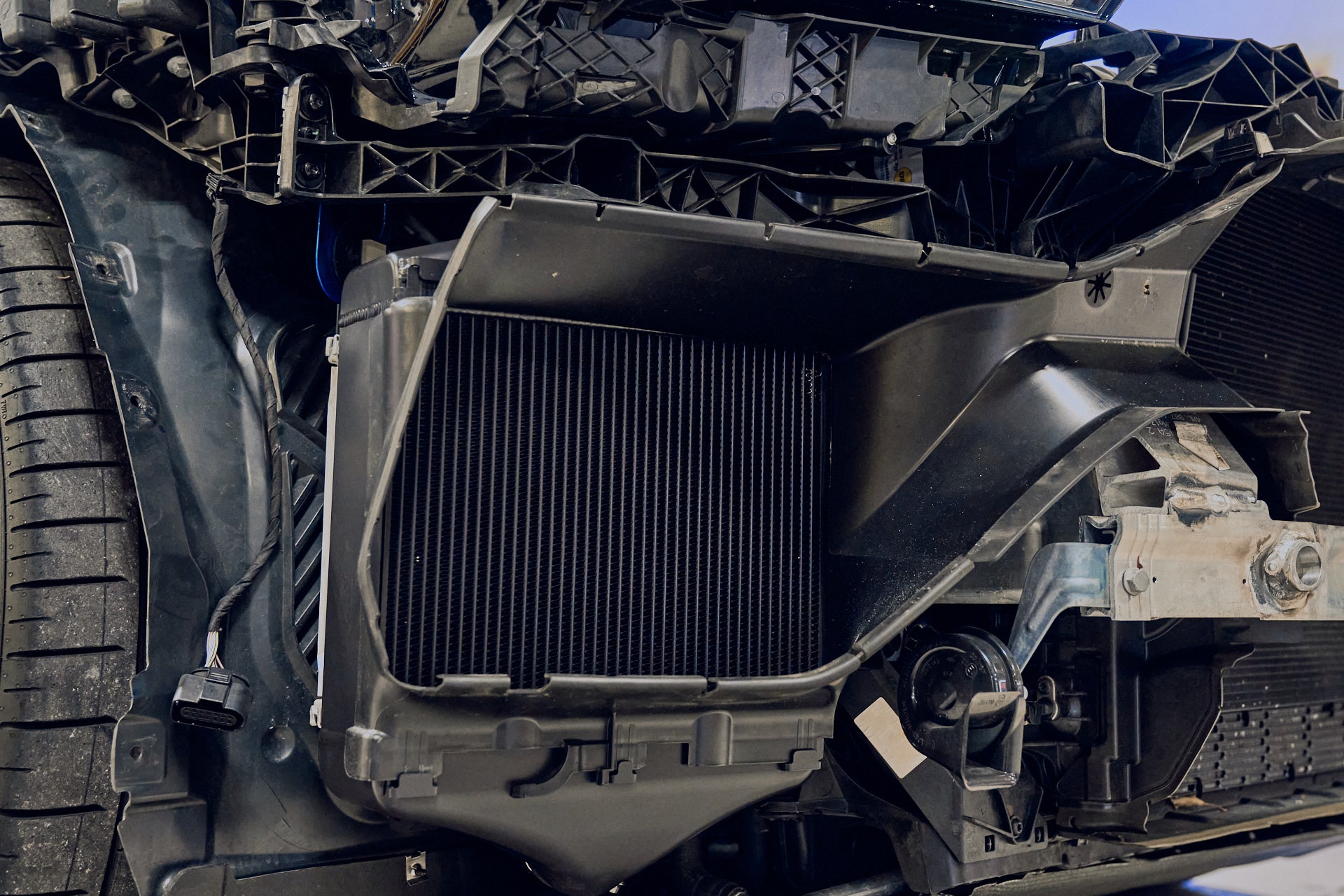 CSF 8211R High Performance Intercoolers Raw Machined Billet Finish for LAMBORGHINI Urus 2019+ / AUDI RSQ8 2020+ Photo-1