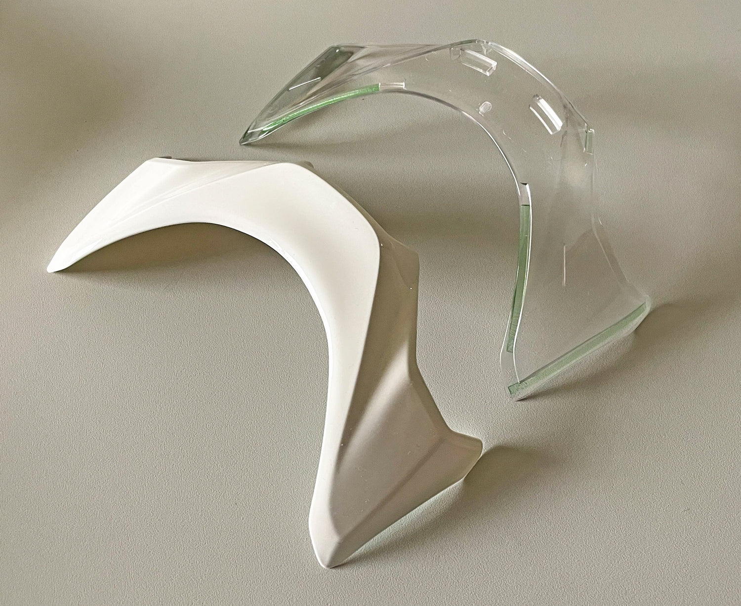 ARAI 1016350199 Rear Duct 3 for GP-7 series helmets, white Photo-0