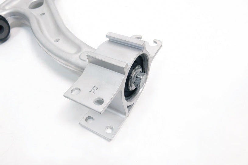HARDRACE Q0276 CONTROL ARM MERCEDES-Benz W176 A'S W176 12- Photo-3