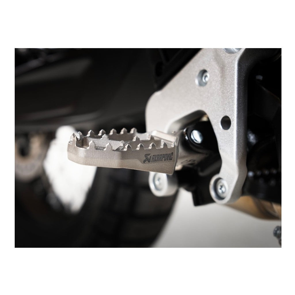 AKRAPOVIC F-CF4T1 Adventure Footpeg Set (Titanium) for CFMOTO 1000MT-X / 450MT / 700MT / 800MT / 800MT-X 2026 Photo-2