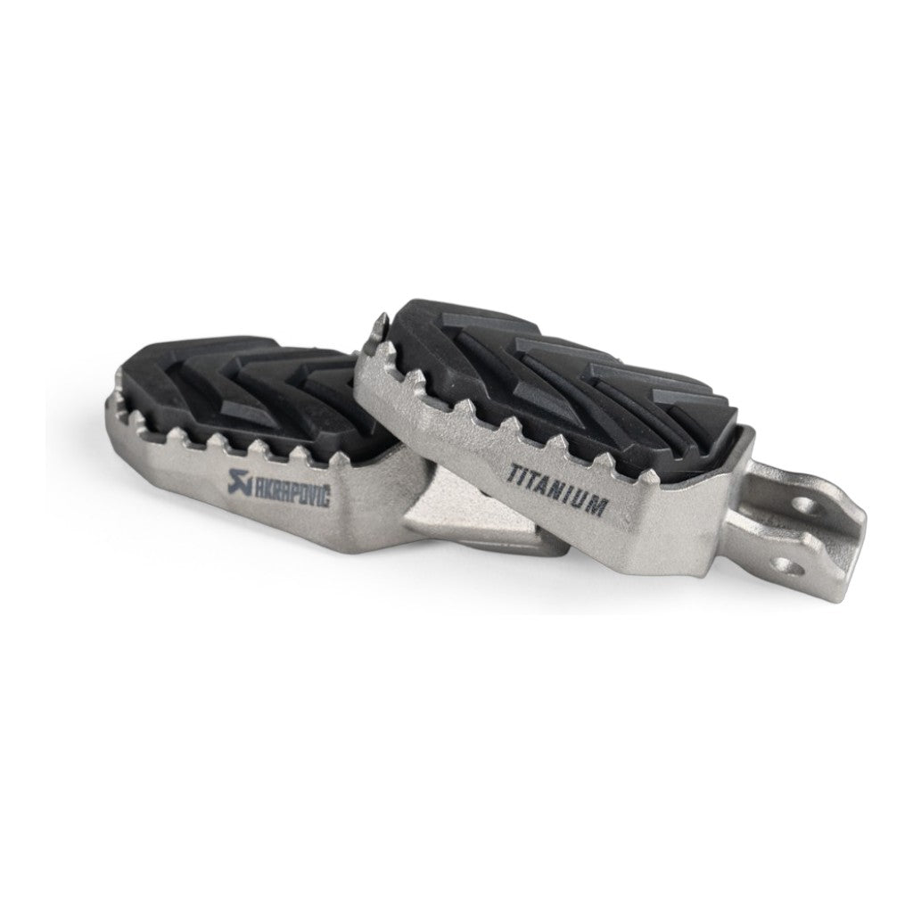 AKRAPOVIC F-KA5T1 Adventure Footpeg Set (Titanium) for KAWASAKI KLE 500 2026 Photo-1