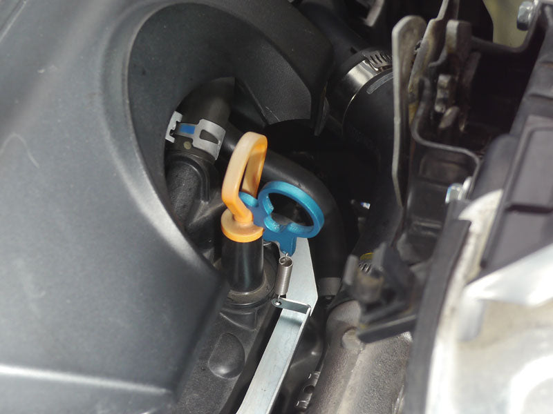 CUSCO 3A8 730 E Aluminium oil level gauge stopper for HONDA S660 (JW5) Photo-1