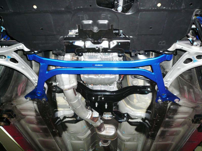 CUSCO 195 477 A Lower arm bar Ver.2 front for TOYOTA Mark II (JZX110/GX110) Photo-1