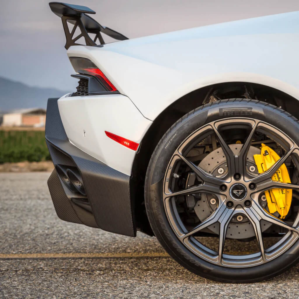 VORSTEINER 0920LOV Rear Bumper with Rear Diffuser NOVARA EDIZIONE (Gloss Carbon) for LAMBORGHINI Huracan LP610-4 / LP580-2 Photo-9