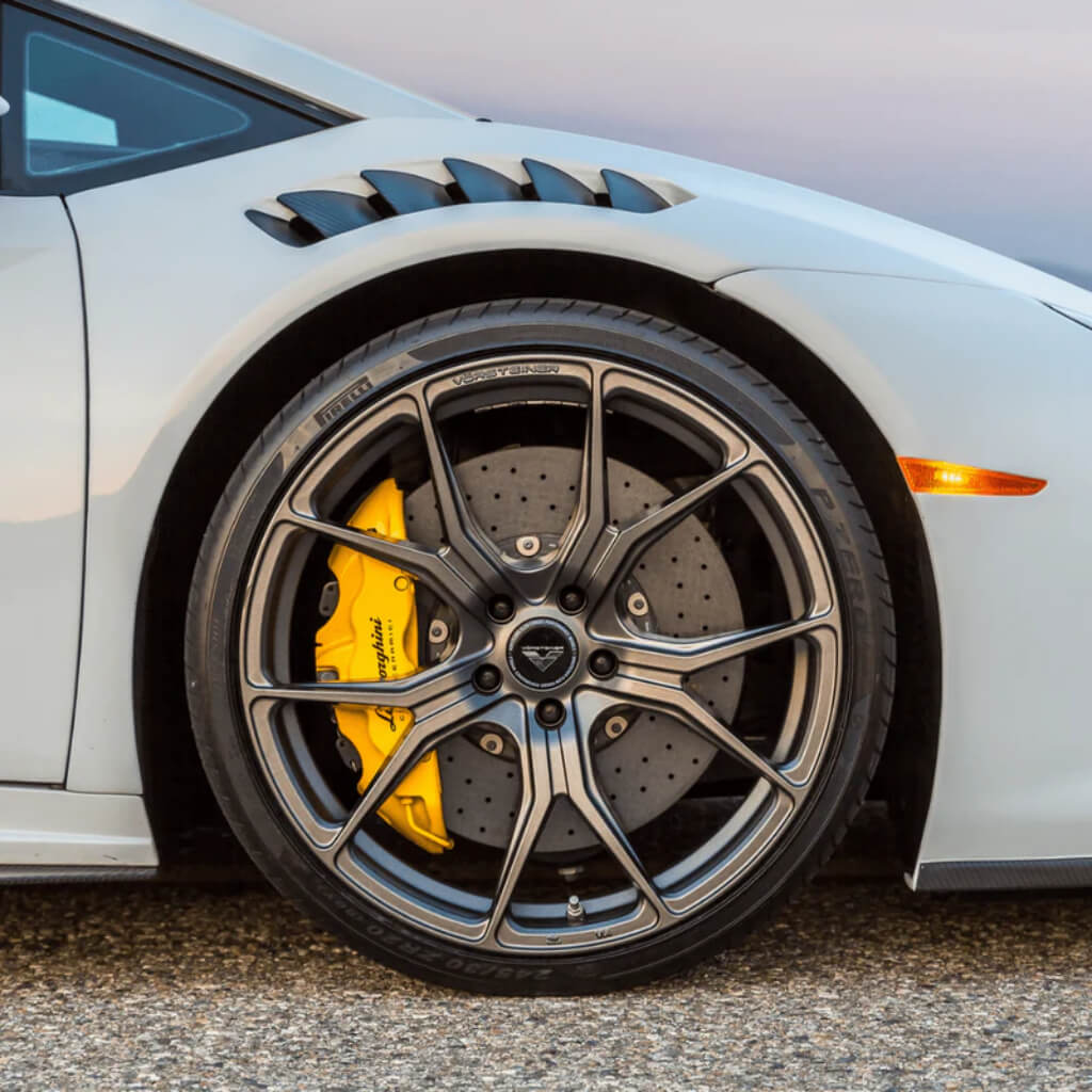 VORSTEINER 0940LOV Front Fenders with Integrated Vents and Splash Shields NOVARA EDIZIONE (Gloss Carbon) for LAMBORGHINI Huracan LP610-4 / LP580-2 Photo-6