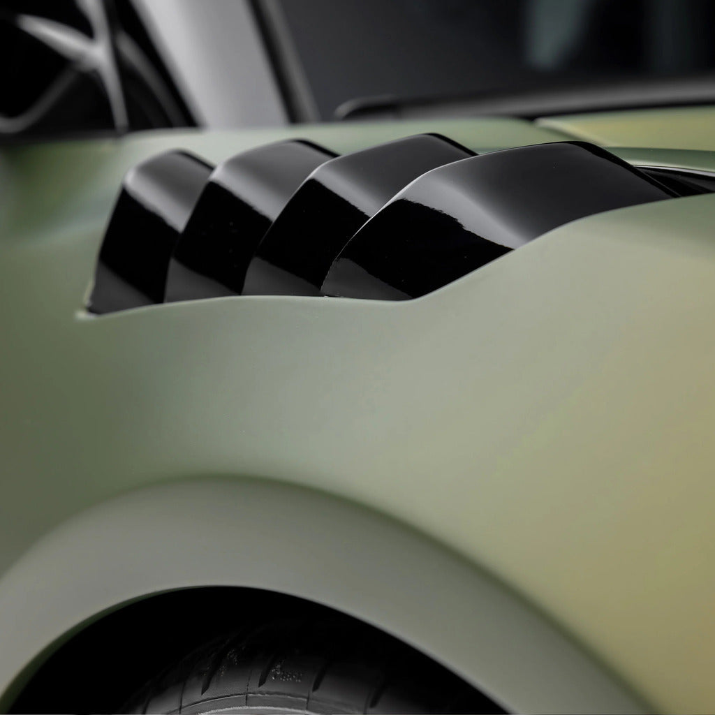 VORSTEINER LOE1090 Vented Fender LR-52 (Gloss Carbon) for LOTUS Emira 2024- Photo-6