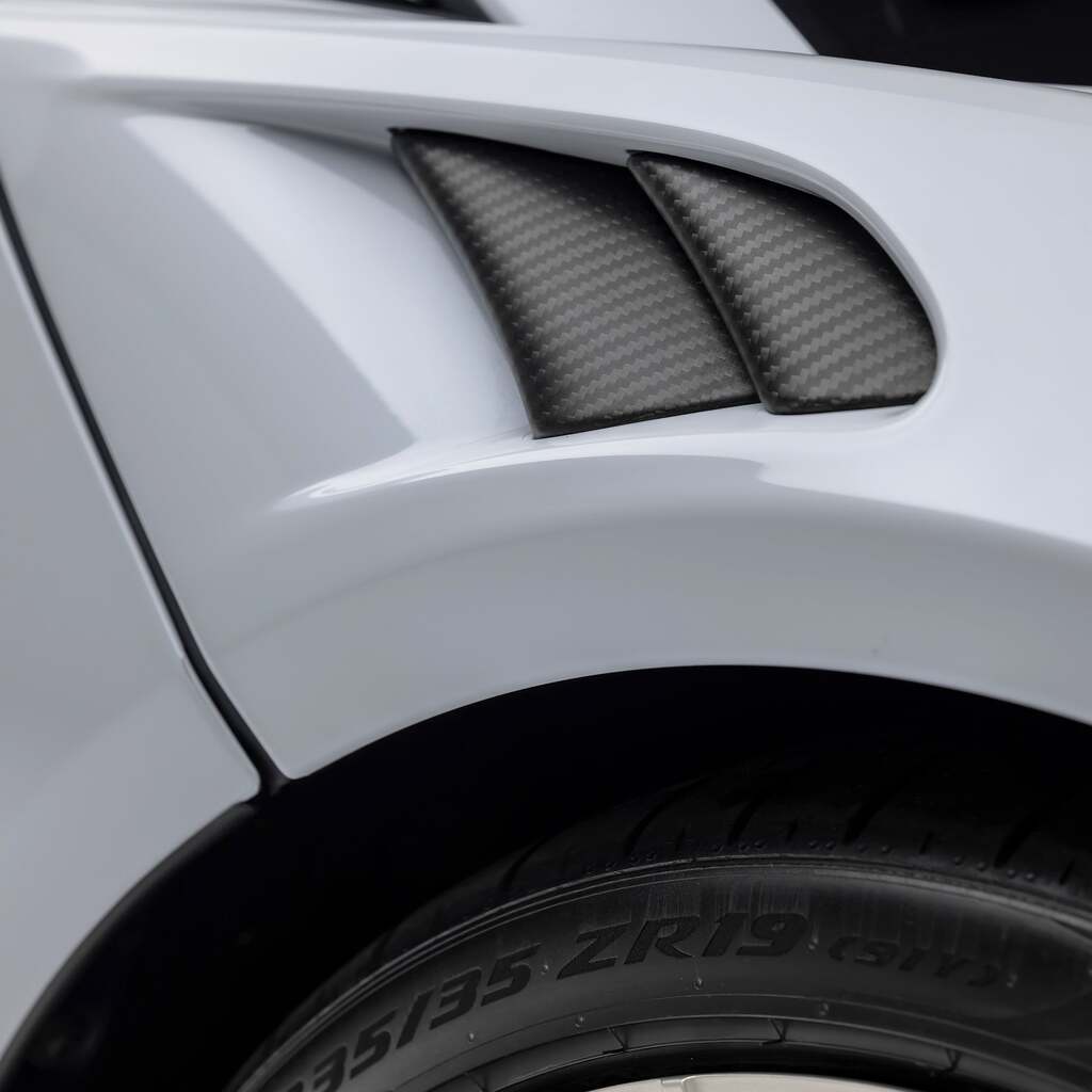 VORSTEINER MVS3095 Fender Vents VRS (Gloss Carbon) for MCLAREN Artura 2023- Photo-2
