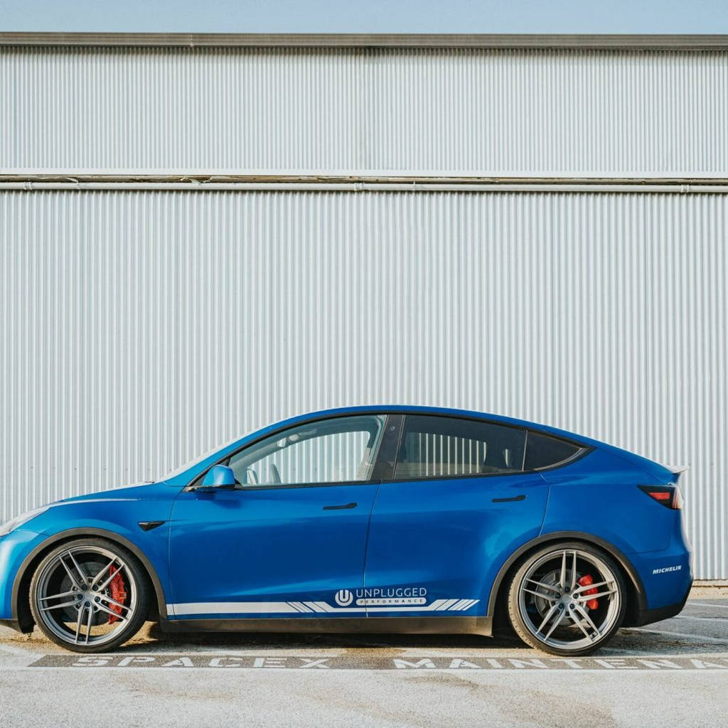 UNPLUGGED PERFORMANCE UP-MY-325-1.1 High Efficiency Trunk Spoiler, Autoclaved Dry Carbon, Gloss Clear for TESLA Model Y Photo-6 