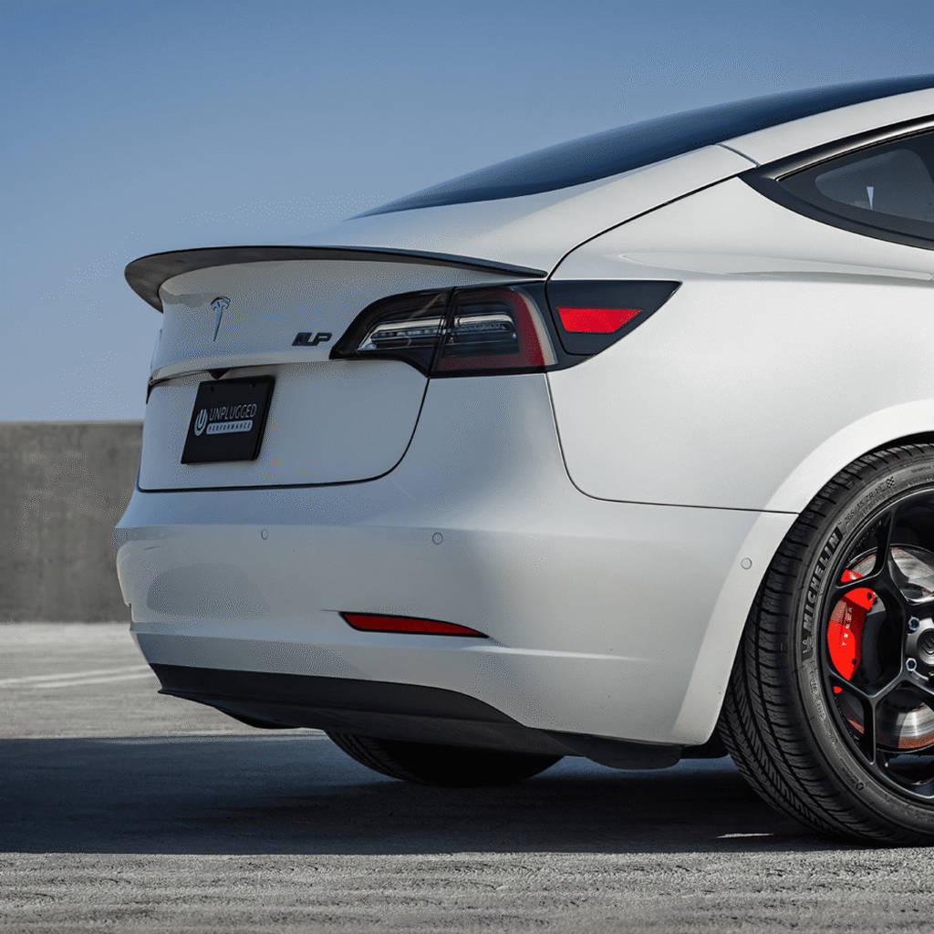 UNPLUGGED PERFORMANCE UP-M3-305-2.1 High Efficiency Trunk Spoiler, Autoclaved Dry Carbon, Satin Clear for TESLA Model 3 Photo-4 