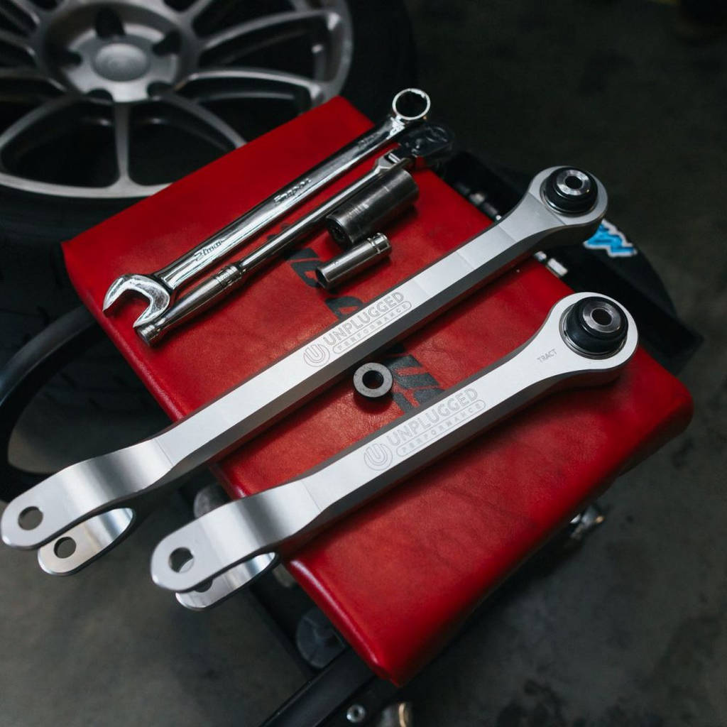 UNPLUGGED PERFORMANCE UP-M3MY-354-1.1 Billet Rear Traction Arm Set (Upper Fore Link) for TESLA Model 3 / Model Y Photo-2 
