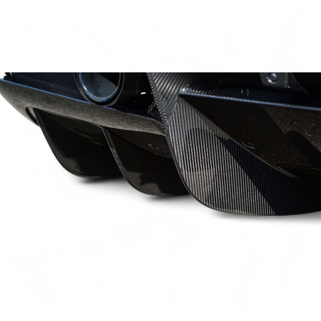 NOVITEC F6 444 55 Diffuser-Fins, Visible Carbon for FERRARI F8 2019- Photo-1 
