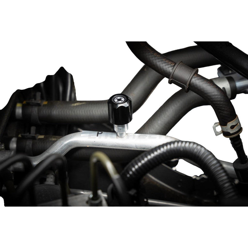 VERUS ENGINEERING A0653A-RED A/C Line Cap Kit, Red for MAZDA MX-5 Miata (ND2) Photo-2 
